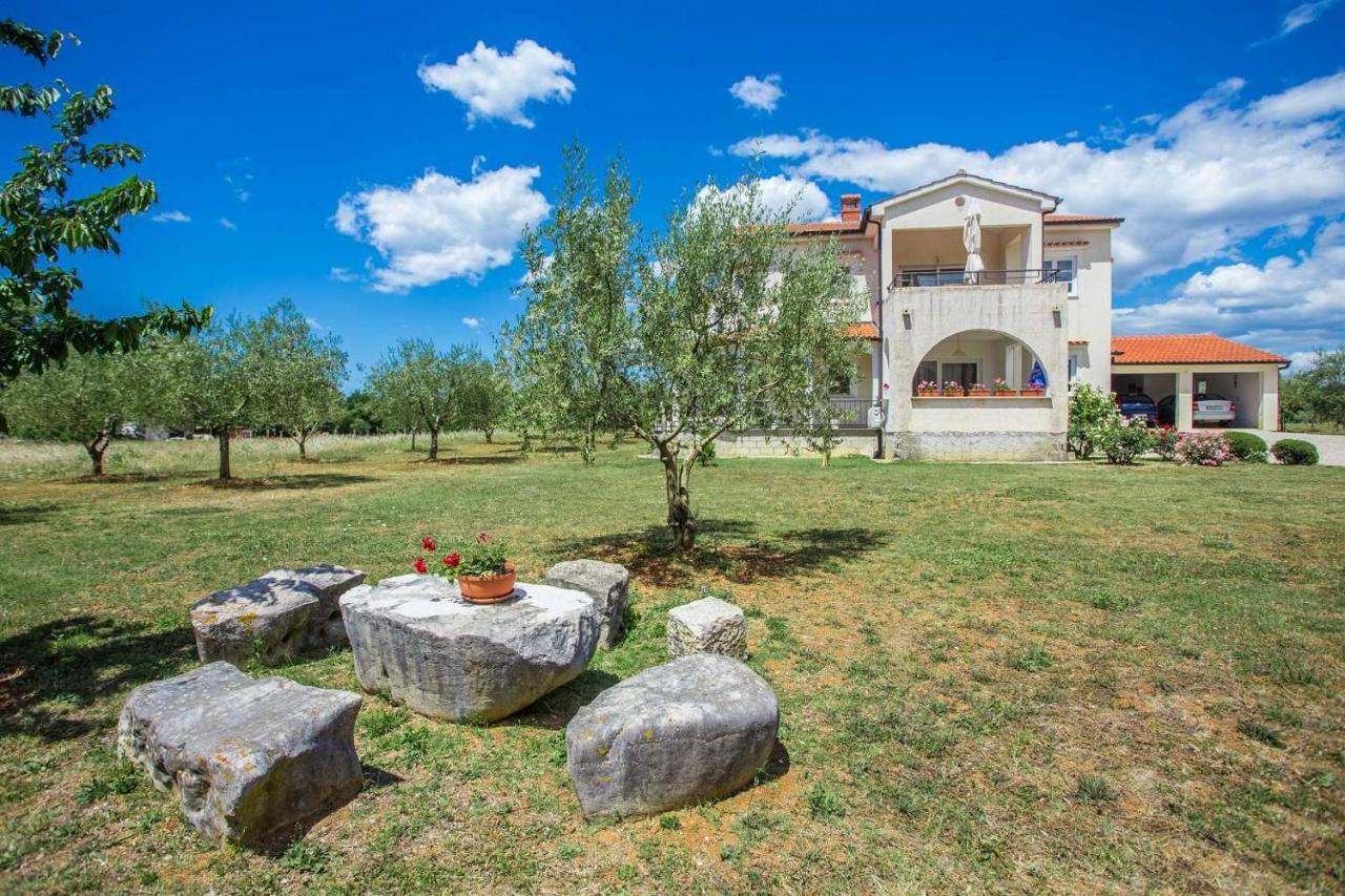 Apartment Mario 2 Πόρετς Εξωτερικό φωτογραφία